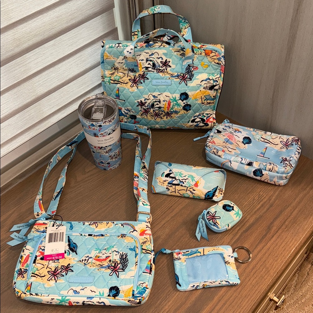 NEW AND EUC Vera Bradley beach treasures pattern bundle